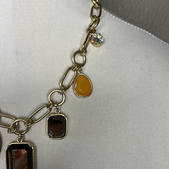 Lia Sophia Capulet Retired Necklace Gold Tone Chain - Picture 4 of 8